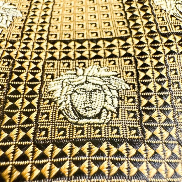 Gianni Versace Medusa Face Geometric Print Men's Tie - Picture 3 of 7